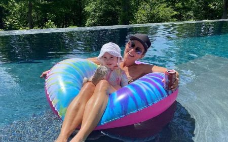 Amy Robach was married to Andrew Shue.